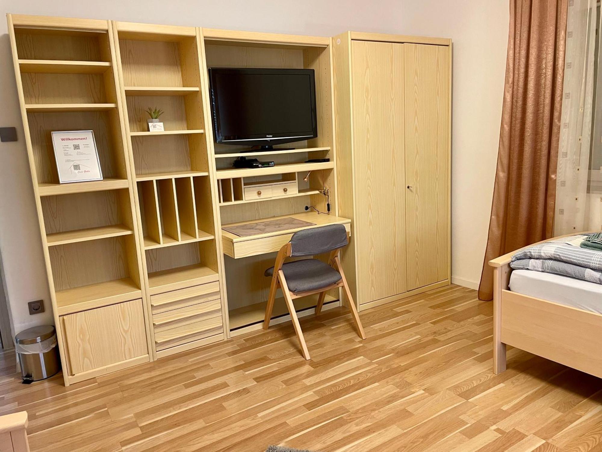Casa Giulia 2 Zimmer Nahe Giessen, Kueche, Bad, Wlan, Parkplatz Krofdorf-Gleiberg Exterior foto