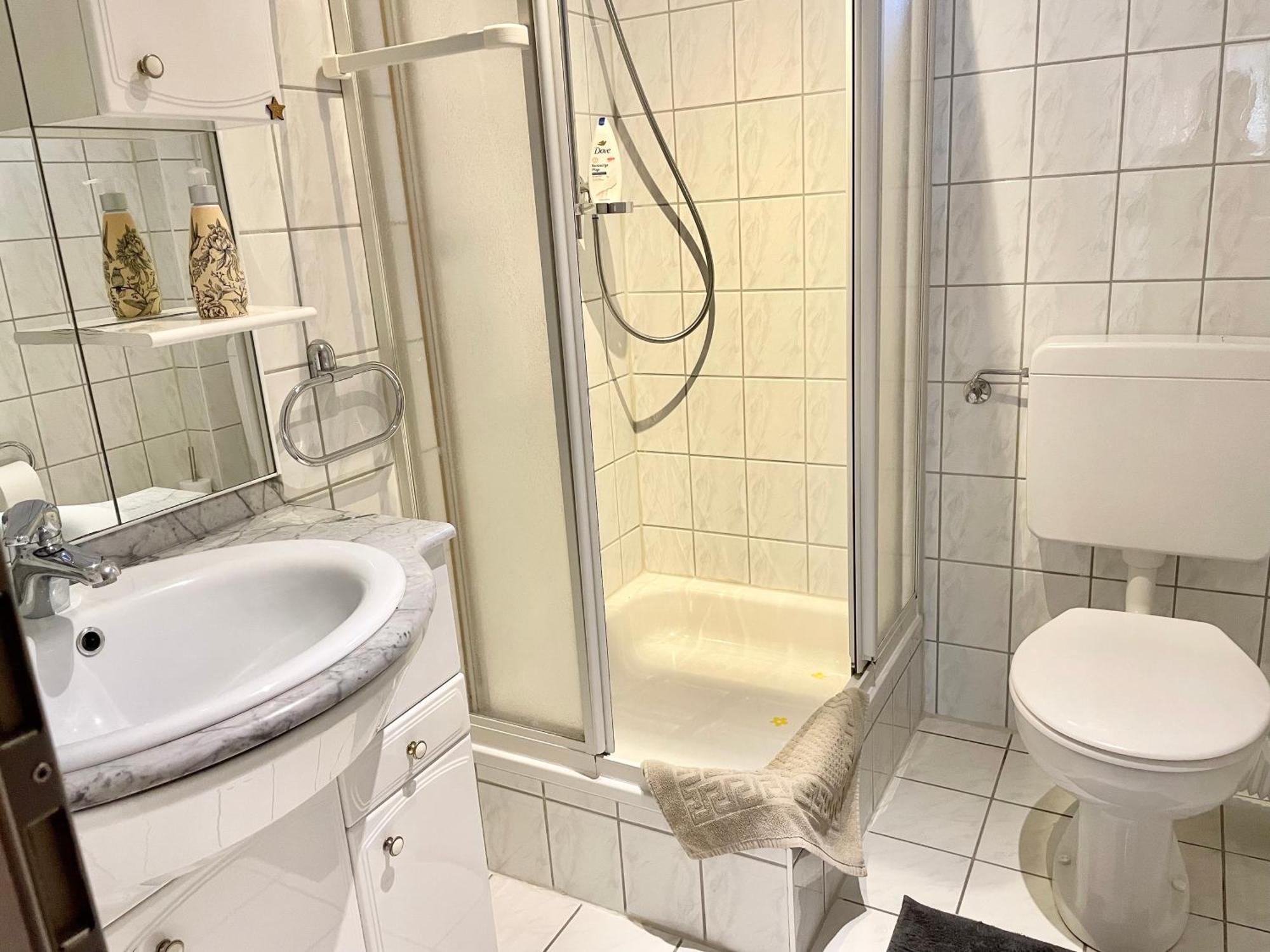 Casa Giulia 2 Zimmer Nahe Giessen, Kueche, Bad, Wlan, Parkplatz Krofdorf-Gleiberg Exterior foto